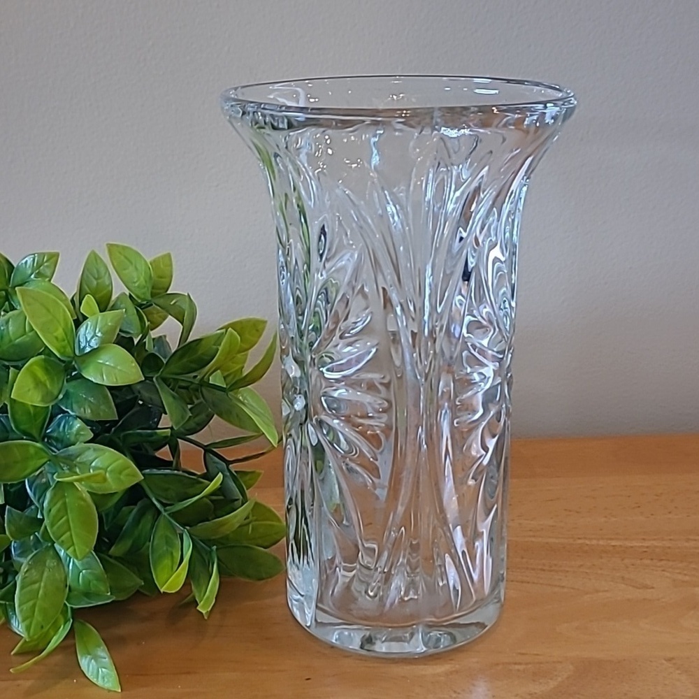 FTD Vintage 1991 Clear Glass Vase/Taper Candle Holder
